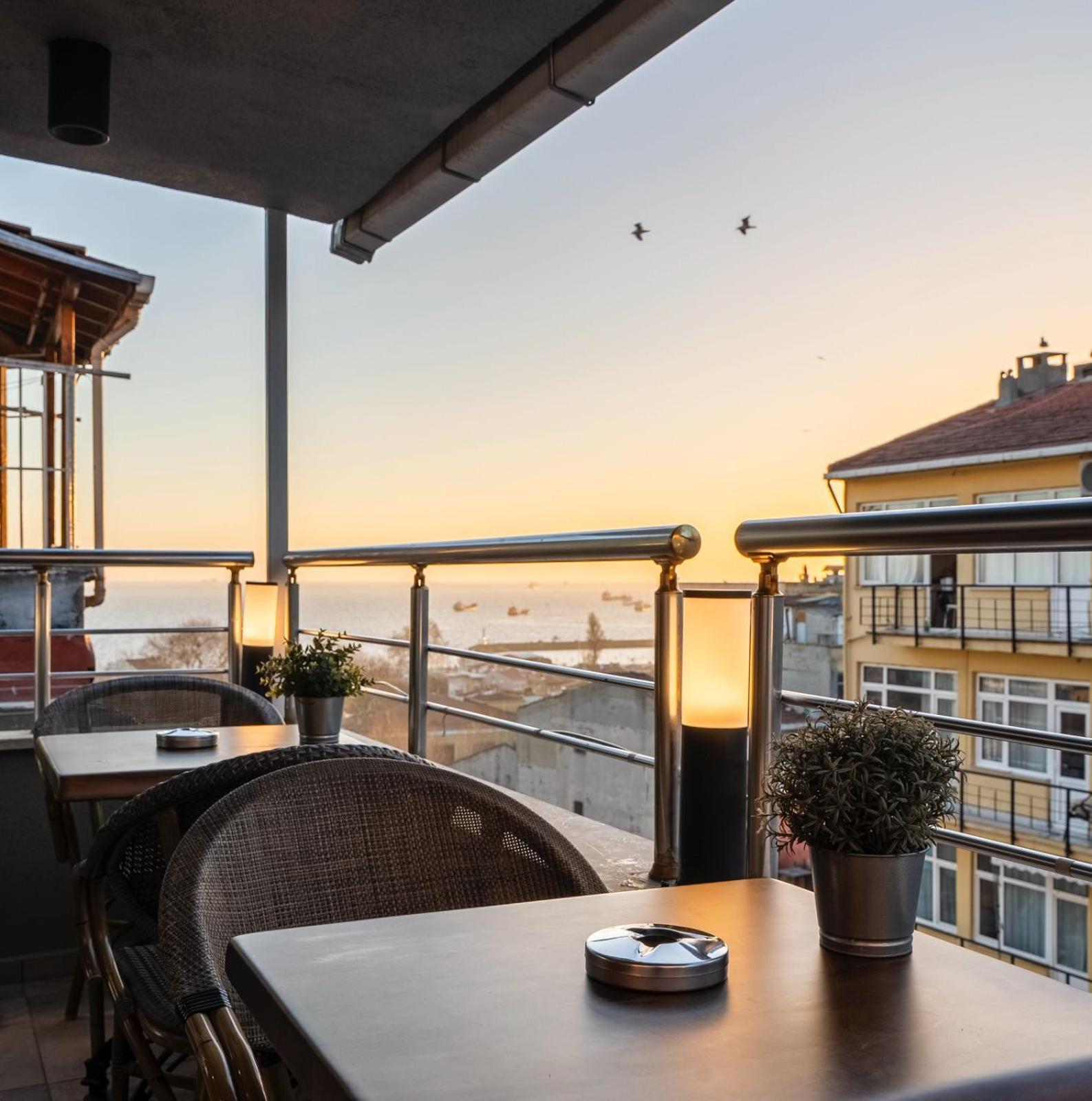 Cube Suites Истанбул Екстериор снимка